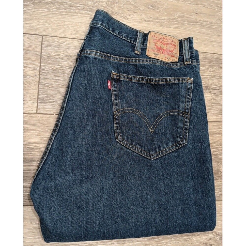 LEVI'S 505 MEN'S 42X32 BLUE JEANS Regular Straight Dark Wash EUC